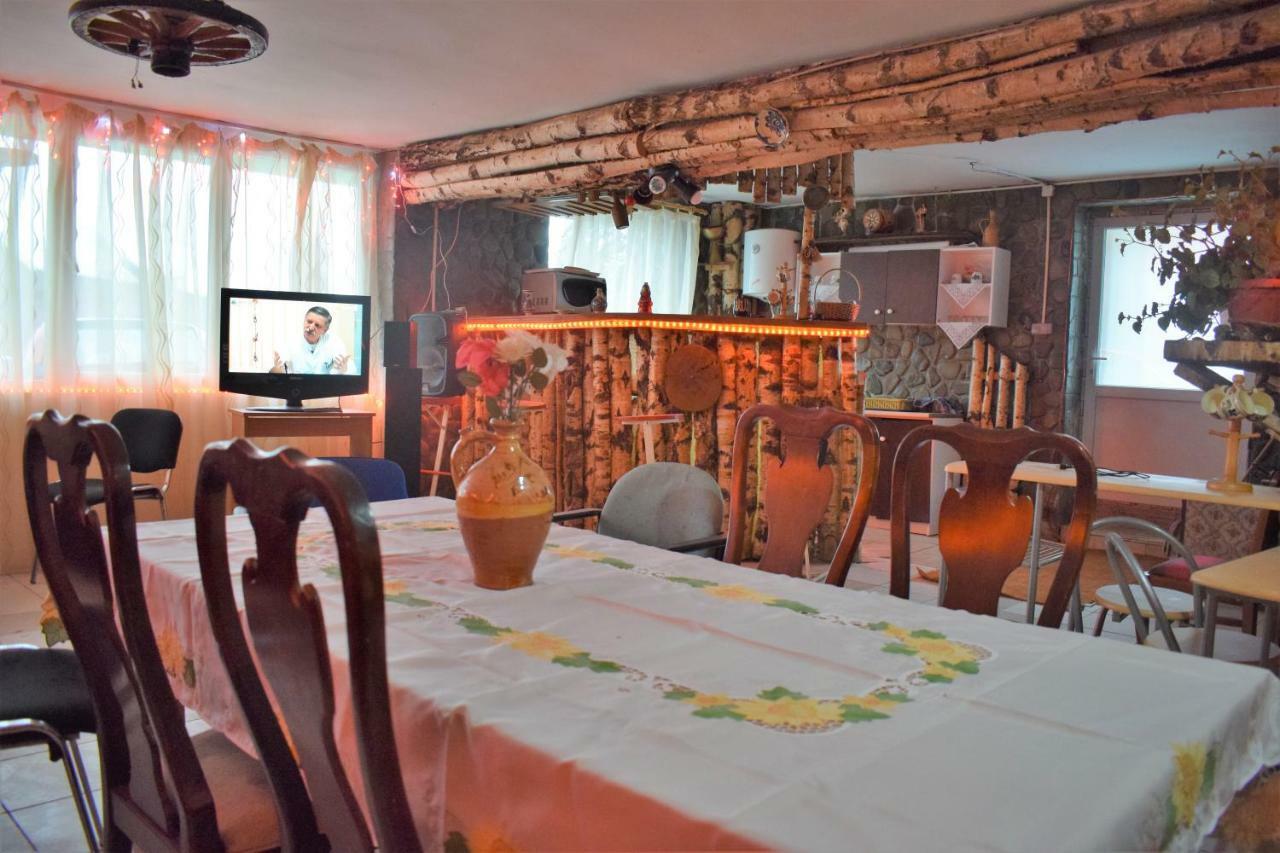 Casa Parvu Hotel Lunca Mare ภายนอก รูปภาพ
